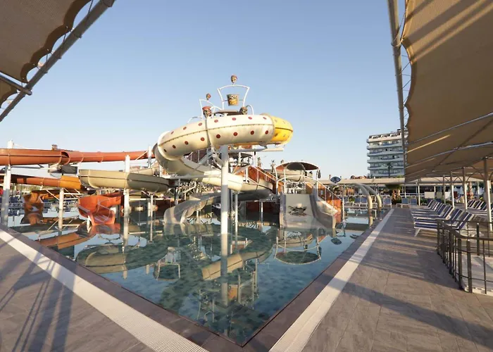 Hotel Dream Water World