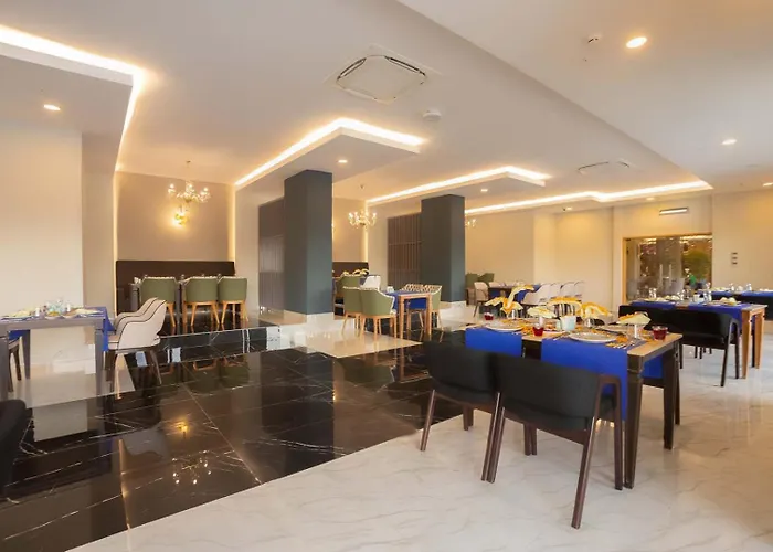 Hotel Dream Water World Side