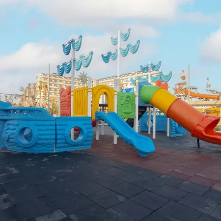 מלון Dream Water World