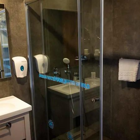 Hotell Dream Water World 5*