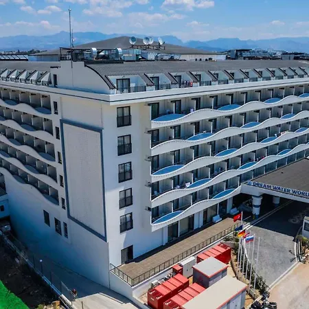 Hotell Dream Water World 5*